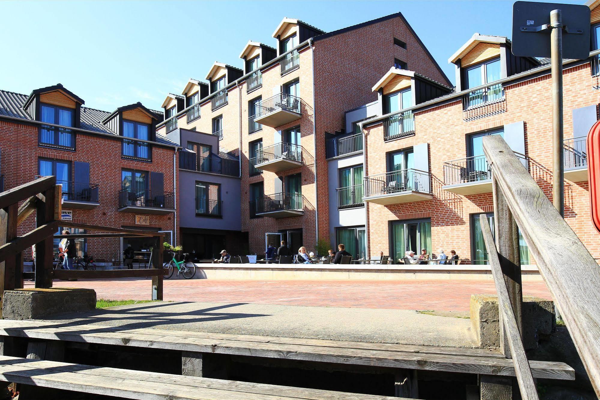 Hafenhotel Meereszeiten Heiligenhafen Exterior foto